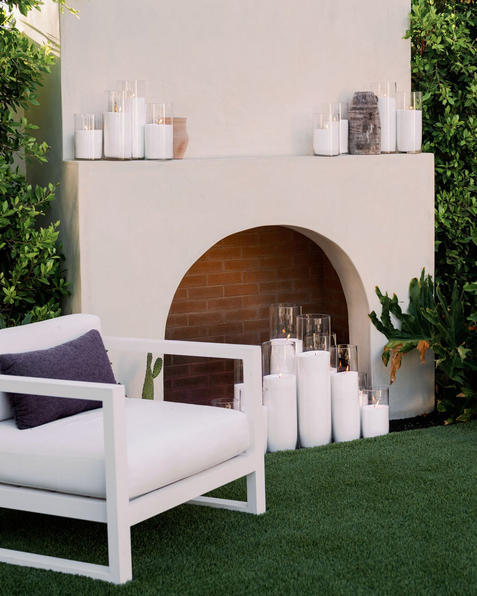 Elegant candle vases for home decor.